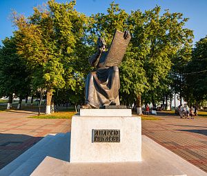 Памятник Андрею Рублёву-0