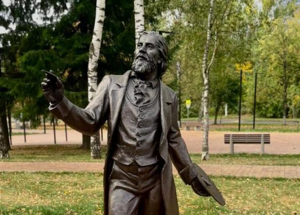 Памятник художнику Александру Иванову -1