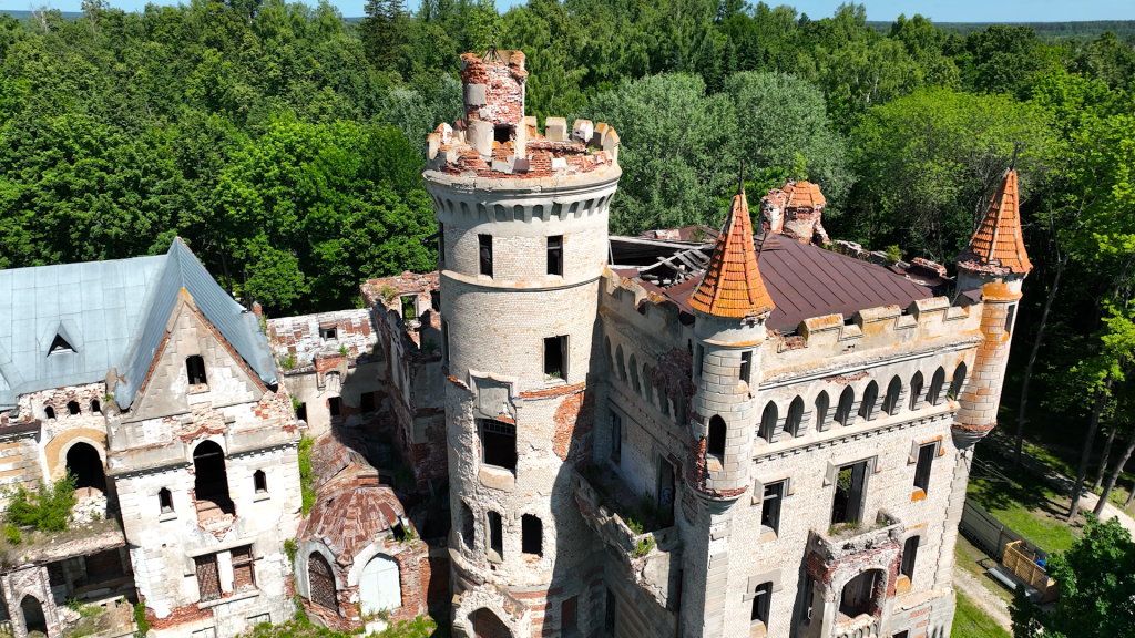 Архитектурно-парковый ансамбль графа Храповицкого 2.png Архитектурно-парковый ансамбль графа Храповицкого 2.png