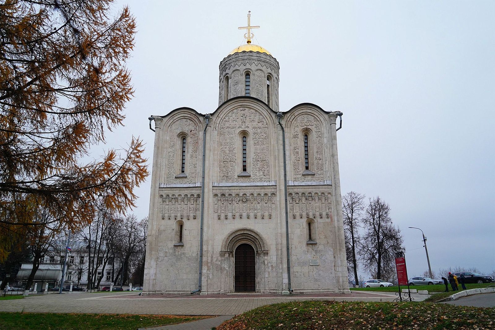 Дмитриевский собор-2