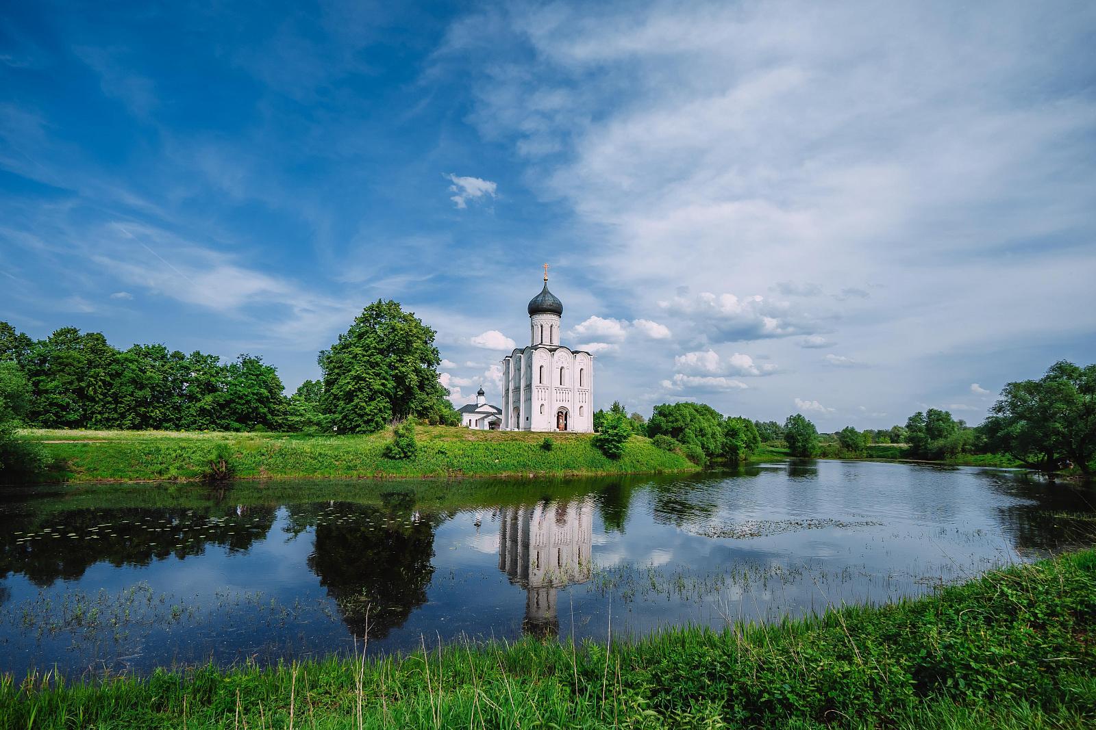 Церковь Покрова на Нерли-2