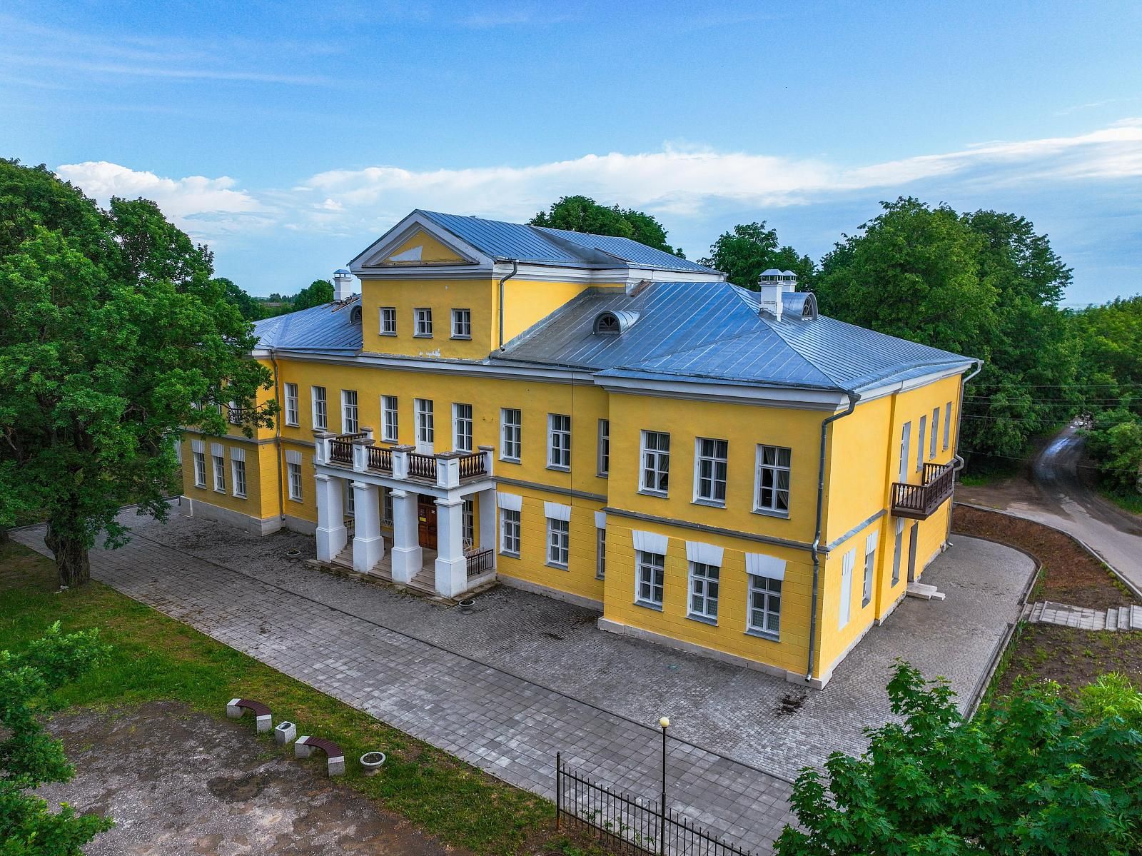 Усадьба Голицыных-1