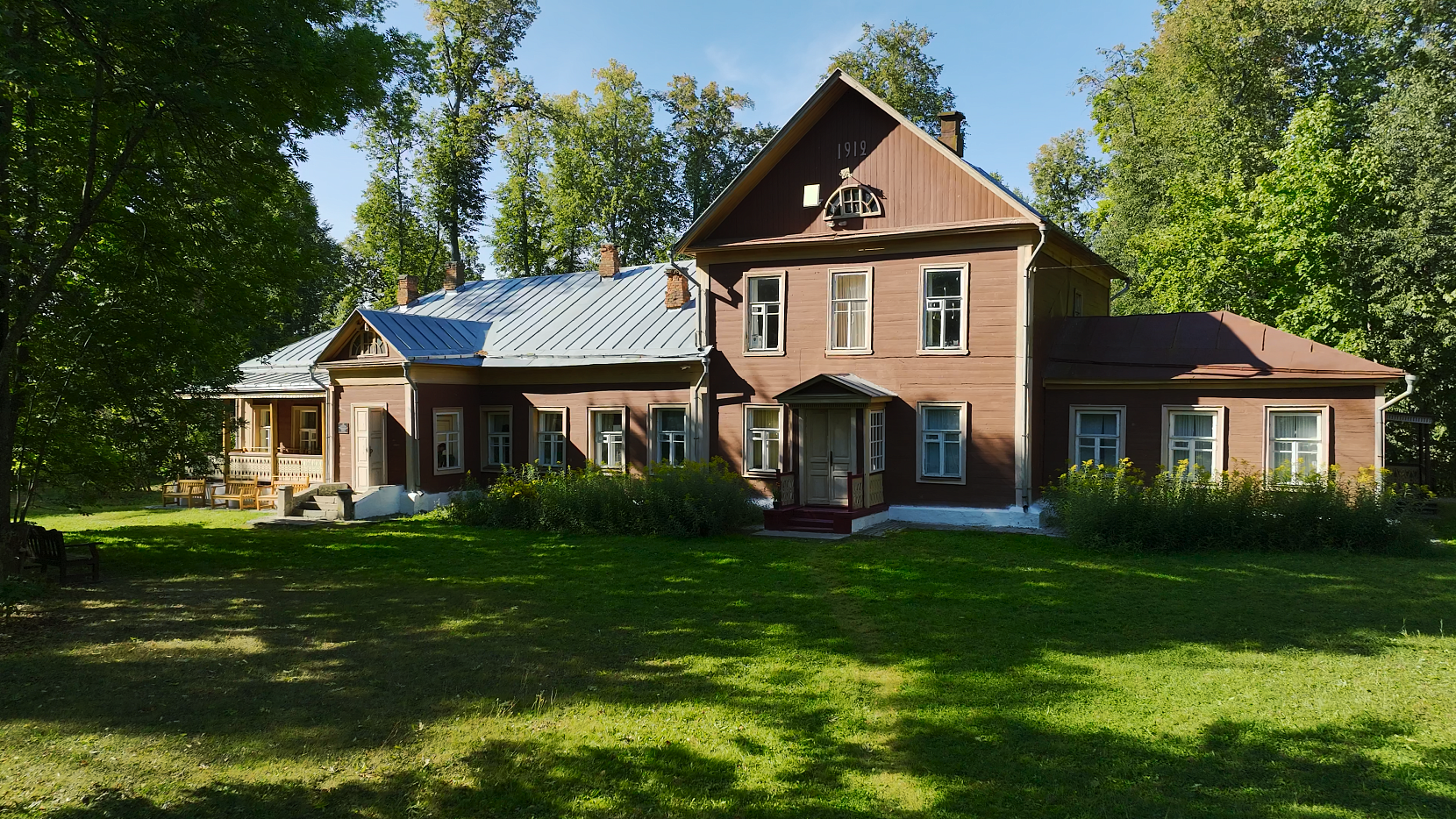 Театрально-музыкальный праздник «Полет весны с жаворонками»