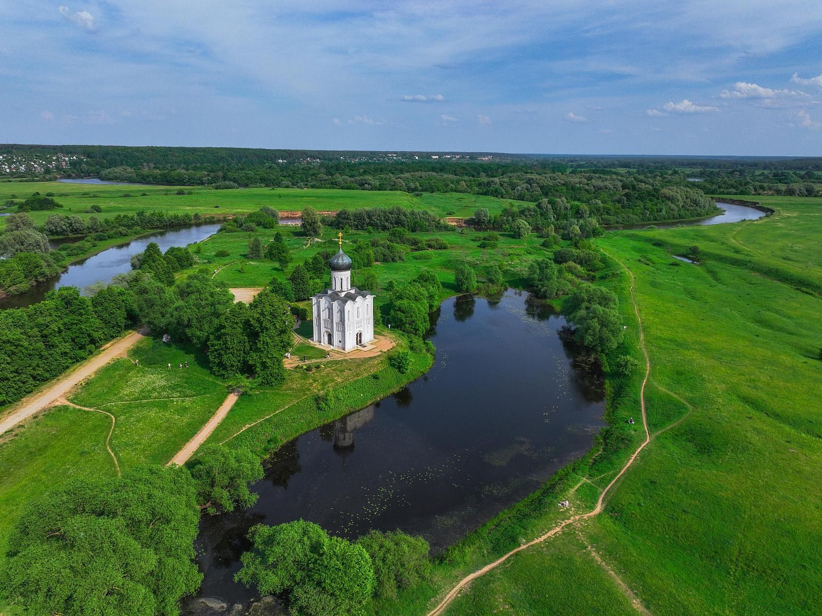 Церковь Покрова на Нерли-1