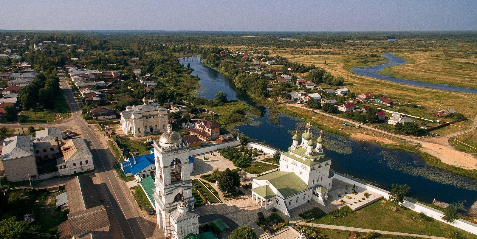 Пешеходная экскурсия "Путешествие по Большой Миллионной улице"-0