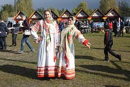 Осенины на русском подворье