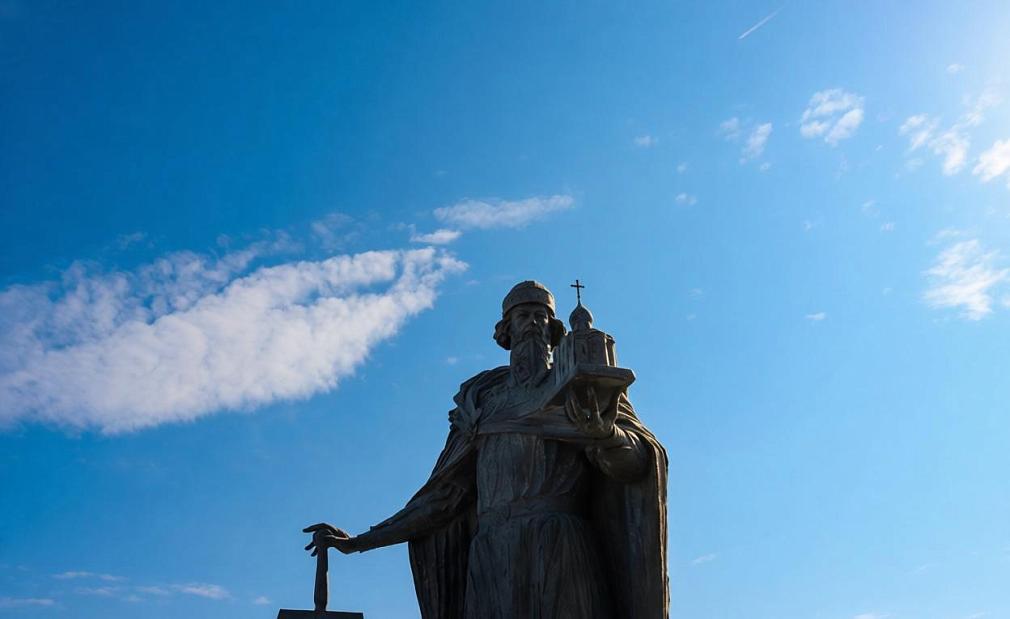 Памятник Юрию Долгорукому