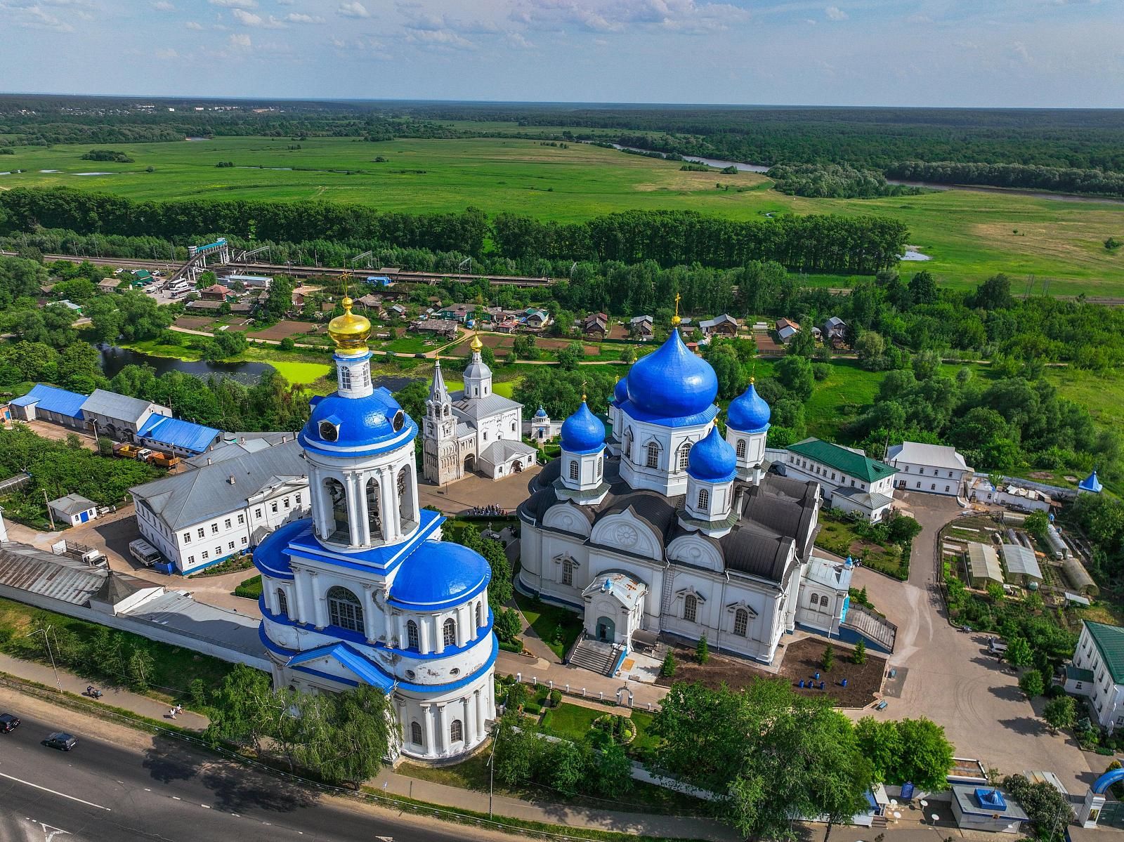 Свято-Боголюбский женский монастырь-5