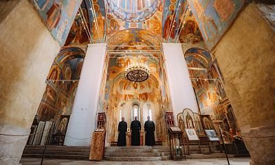 Поющие фрески