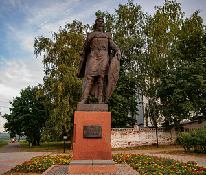 Памятник Александру Невскому-0