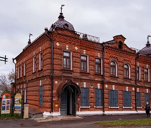 Выставочный зал (Дом Семенычева)