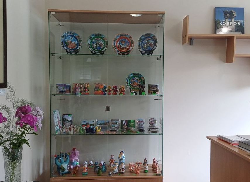 Салон в Музее природы и этнографии-1