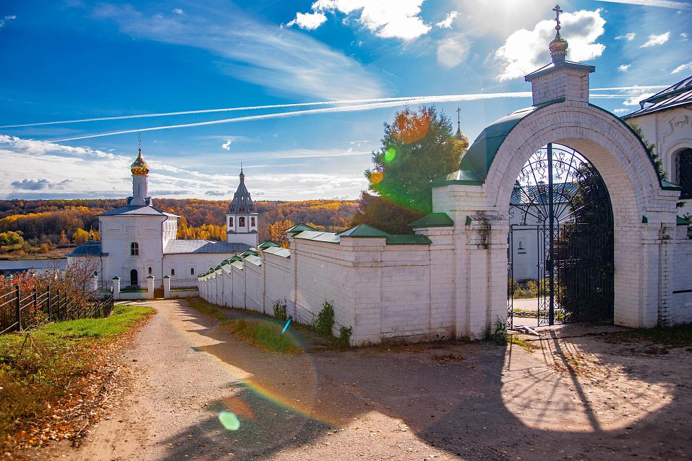 Свято-Успенский Космин Яхромский монастырь